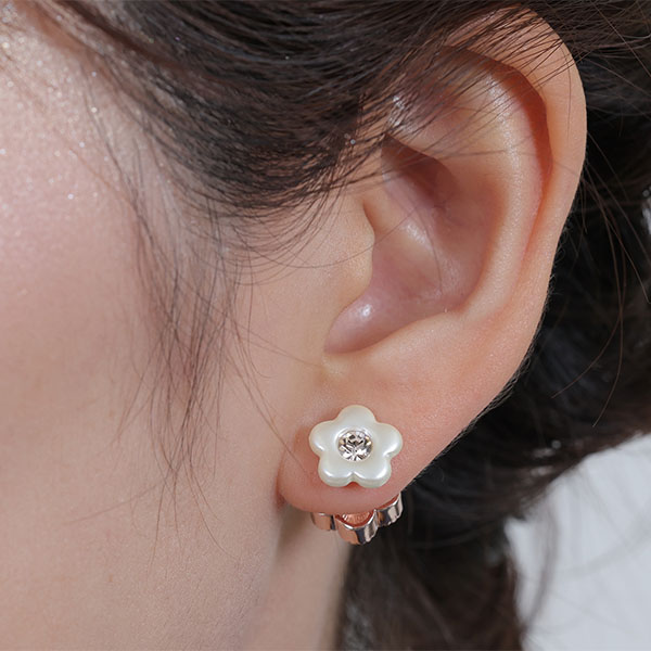 パールデイジーデュオ ピアス（ピンクゴールド）